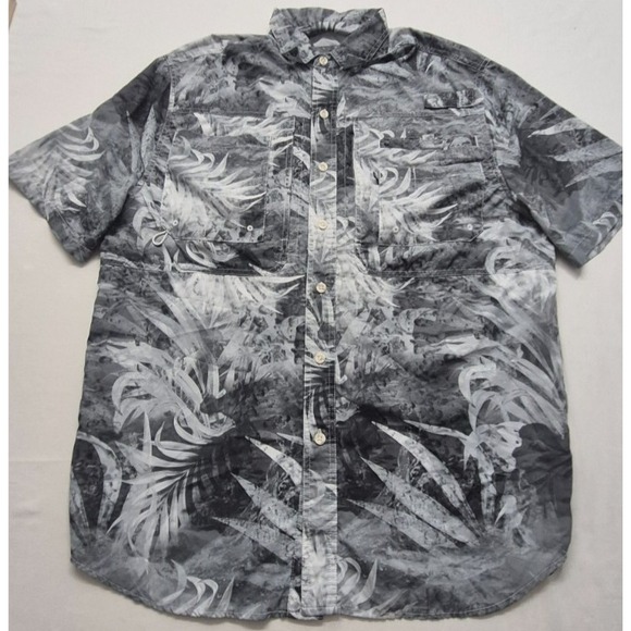 Reel Legends Other - REEL Legends Men's black/gray floral print Shirt‎ Saltwater SS button up vented